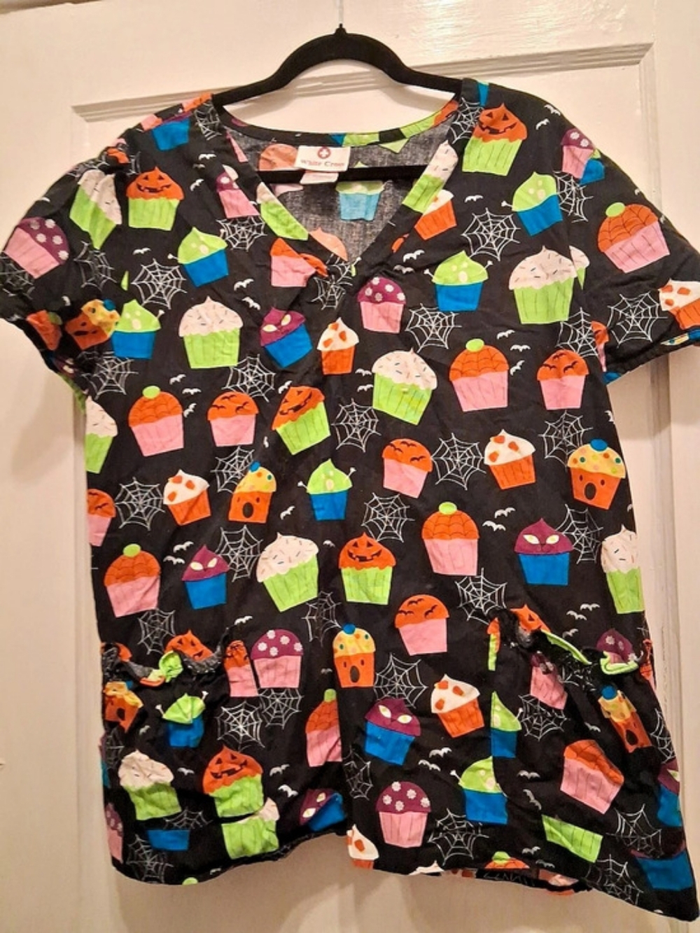 White Cross Halloween Pumpkin Cupcake Spiderweb Print Plus Size Scrub Top XXL